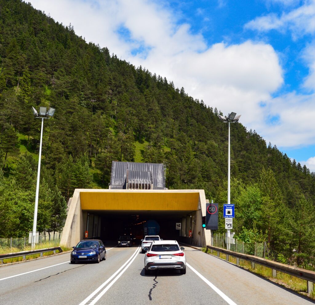 Ausbau, Außerfern, Bezirkssprecherin, Geheimniskrämerei, Gesundheit, Heiterwang, Lärmemissionen, Lermooser Tunnel, Liste Fritz, Maria Zwölfer, Messstellen, Respekt, Schadstoffemissionen, Transparenz, Zaungäste